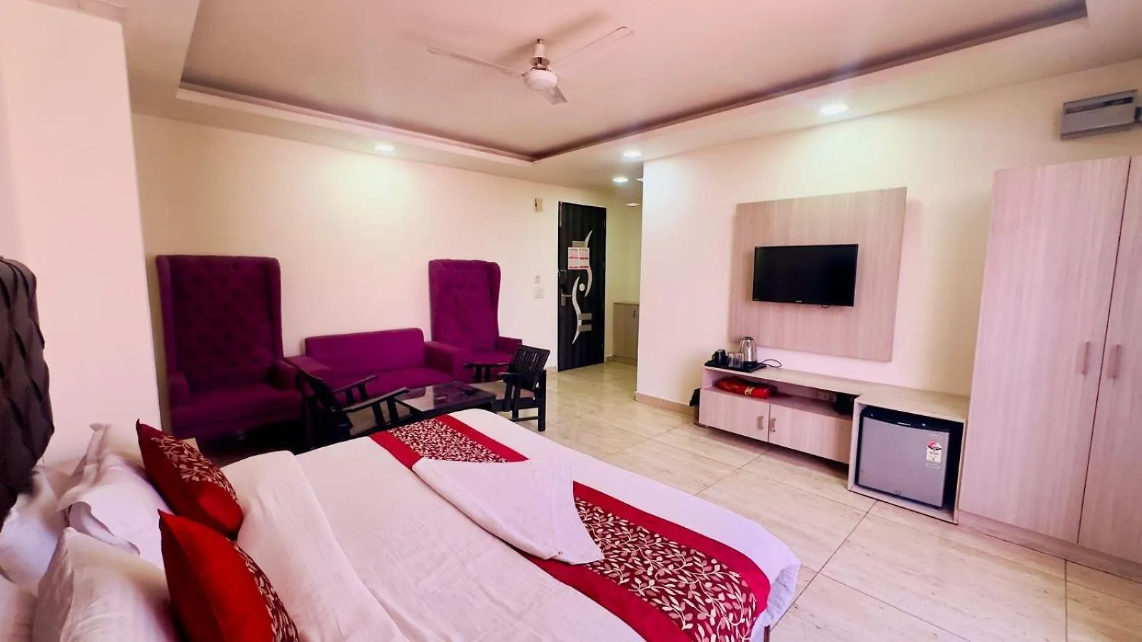 Kabul Hotel By Nexhub Palace - Medanta غورغاون