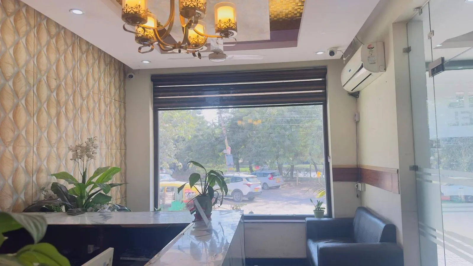 Kabul Hotel By Nexhub Palace - Medanta غورغاون الهند