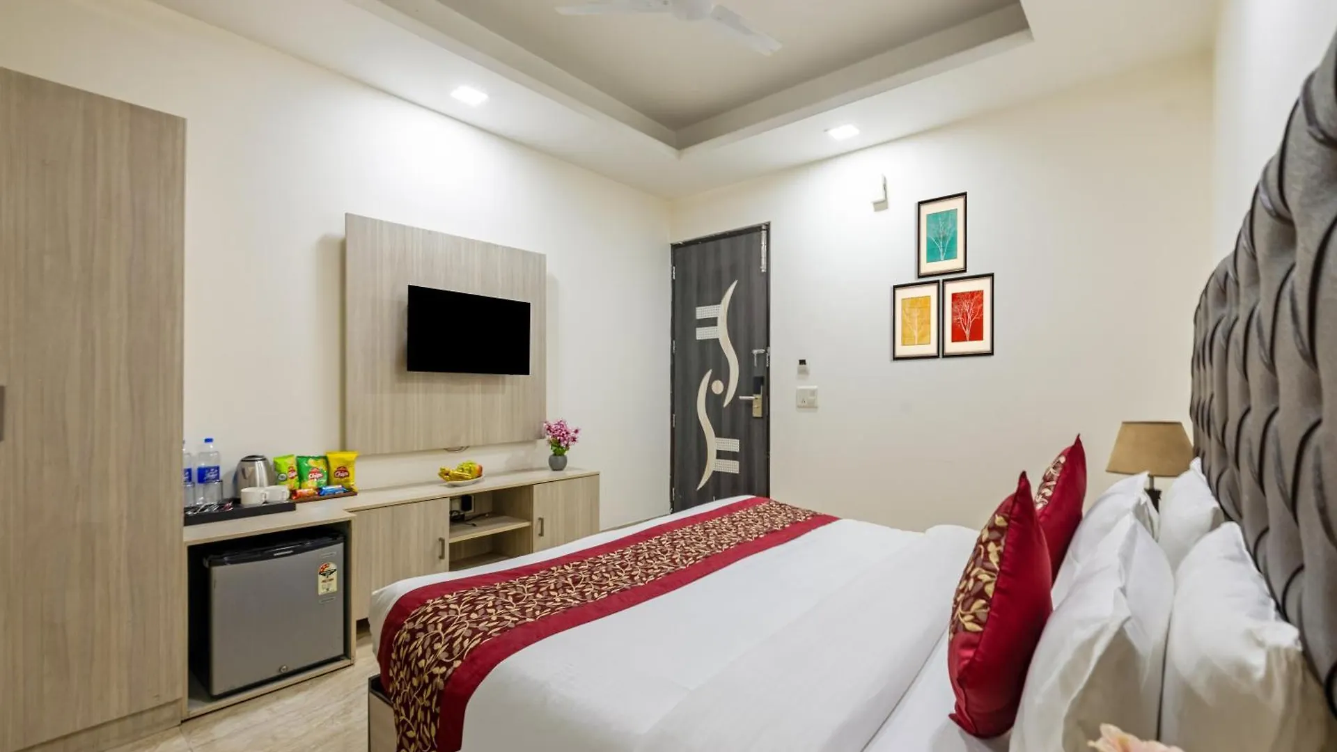 Kabul Hotel By Nexhub Palace - Medanta غورغاون 3*,  الهند