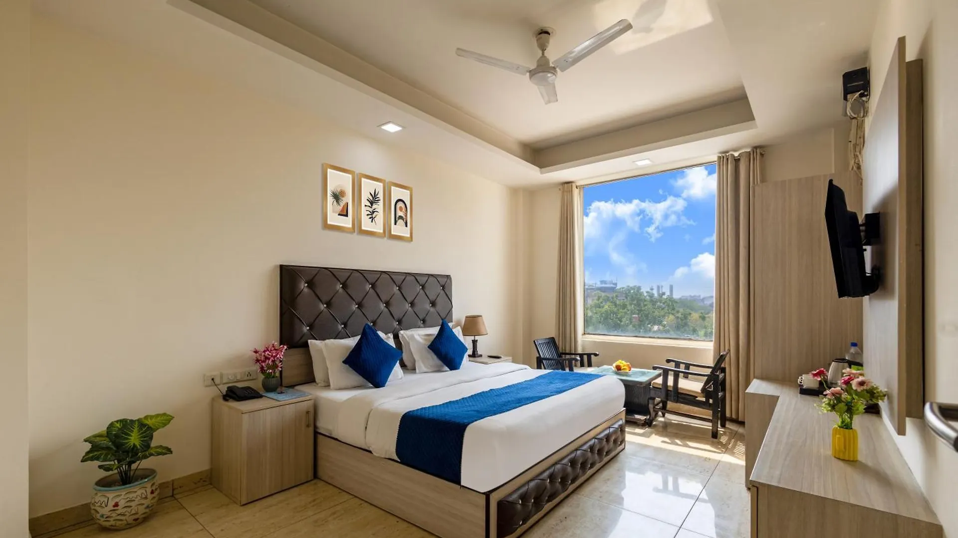 Kabul Hotel By Nexhub Palace - Medanta Gurgaon