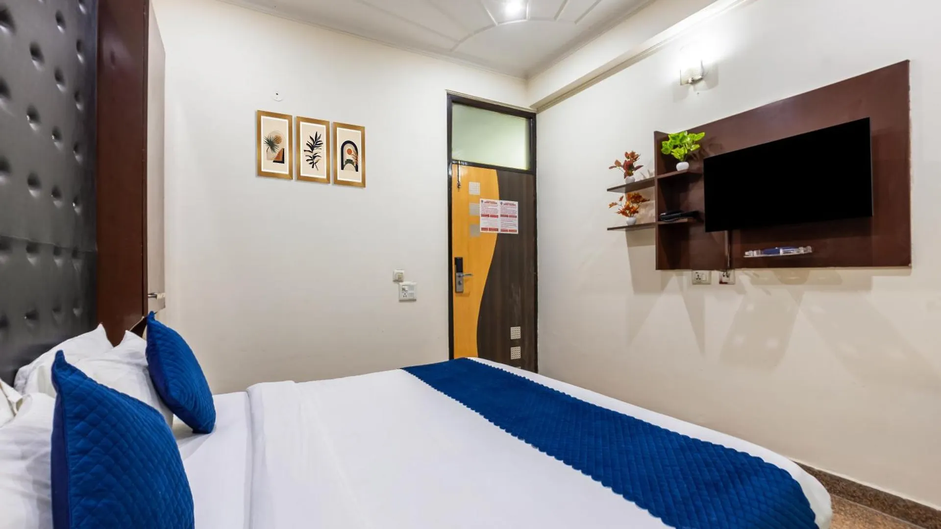 Kabul Hotel By Nexhub Palace - Medanta Gurgaon